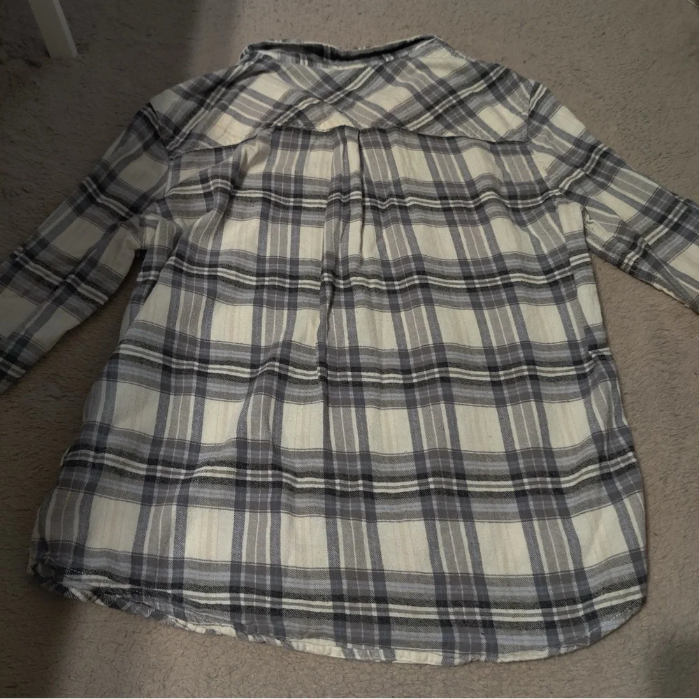 Garage Gray Cream Plaid Boyfriend Fit Button Front Flannel Shirt - Picture 6 of 6